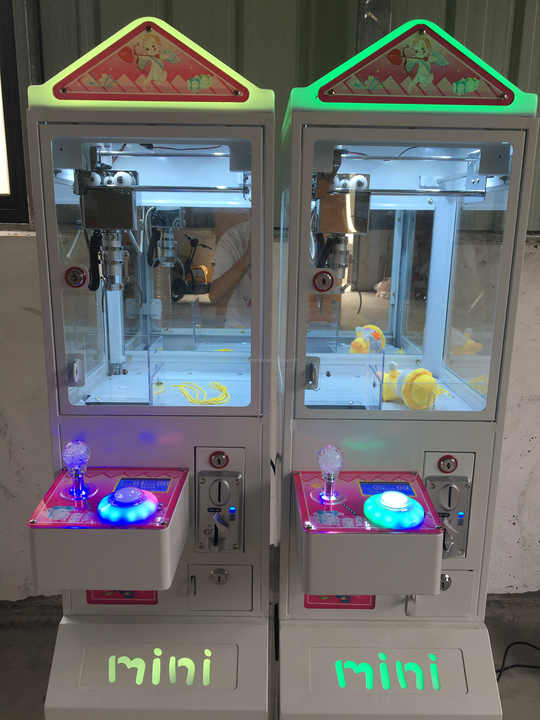 Mini Coin-Operated Mega Small  - огляд і ціна Arcade Toy Claw Vending Machine